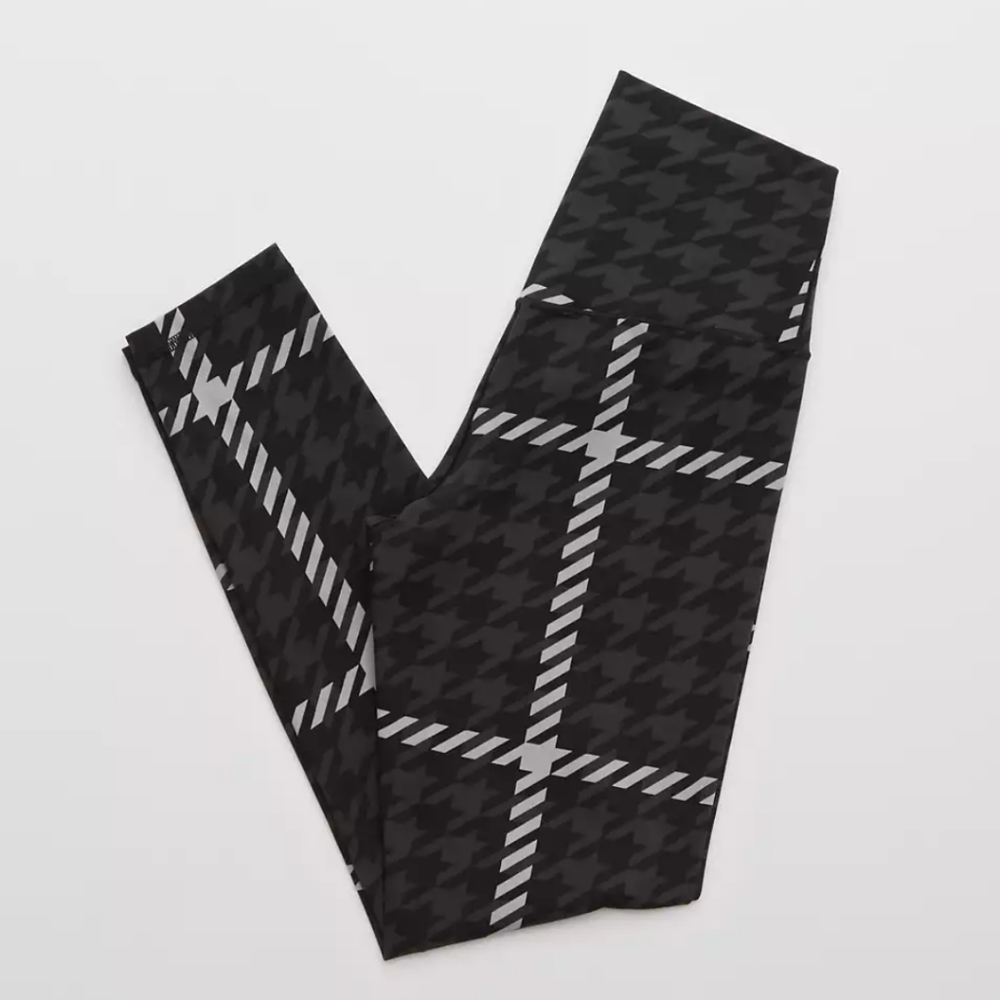 NWT Offline by Aerie Real Me Xtra Printed Leggings